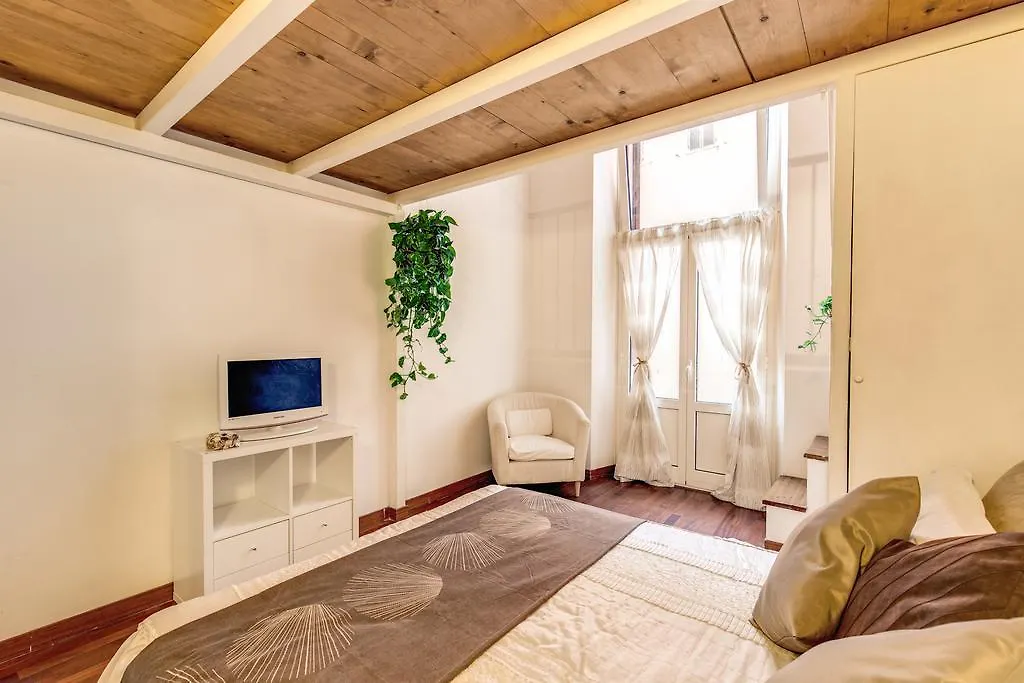 Domus Pantheon Apartment Rome Italy